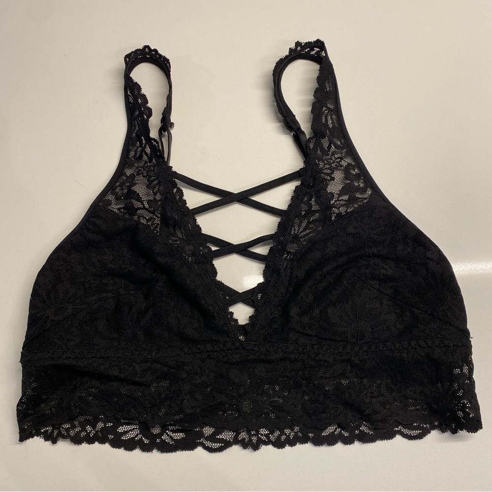 PINK Victoria's Secret Black lace bralette bra size small